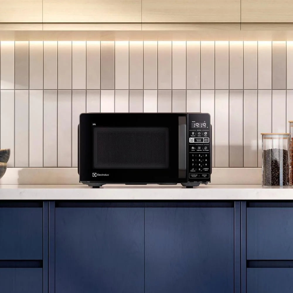 Horno Microondas Electrolux 0.7 Pies Negro - EMDZ20S8GAB