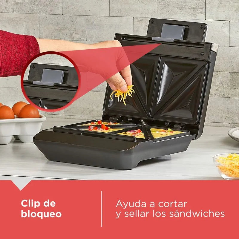 Sanduchera Black+Decker de facil limpieza SM602F-1BDLA