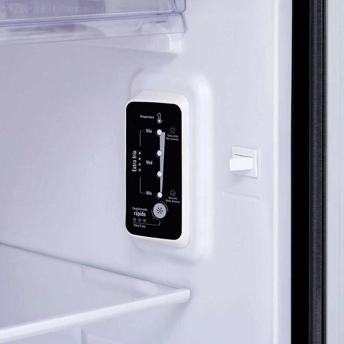 Nevera Haceb No Frost 448 litros manija externa negro esmeralda