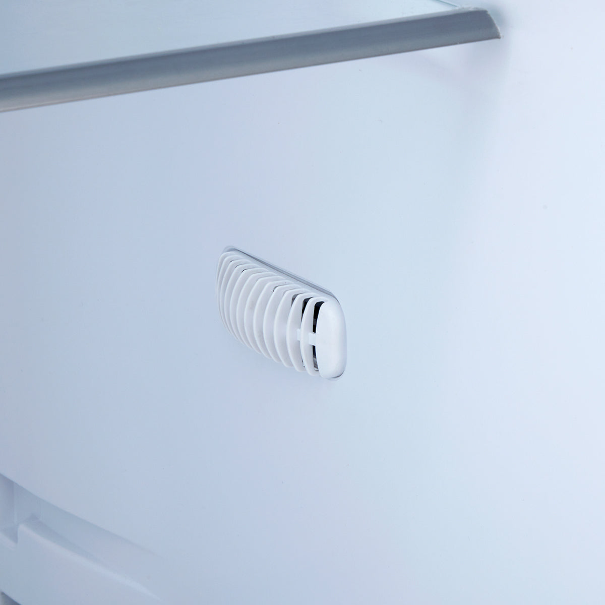 Nevecón Haceb 563 litros manija externa panel digital inox - Logística Haceb